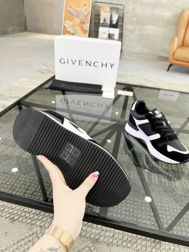 Givenchy Sneakers